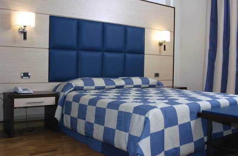 Virgilio Grand Hotel Sperlonga Zimmer foto